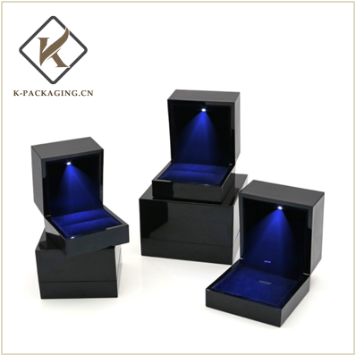 Stoving varnish LED jewelry box