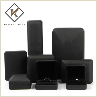 Black ARC Iron jewellery box