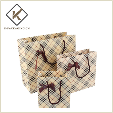 Good quality paper bag with bowknot