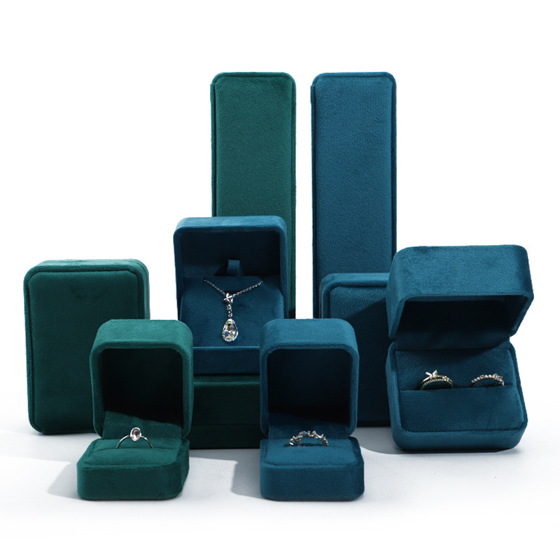 Elegant Blue Velvet Jewelry Cases for Jewelry Organization