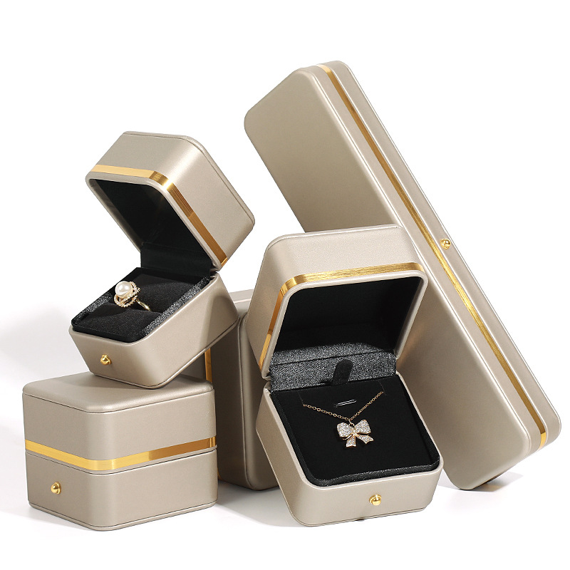 Luxury Gold - Trimmed Jewelry Boxes
