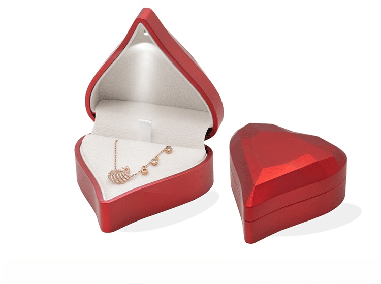High - end Diamond - faced Heart - shaped LED Lighted Jewelry Boxes for Proposals and Rings